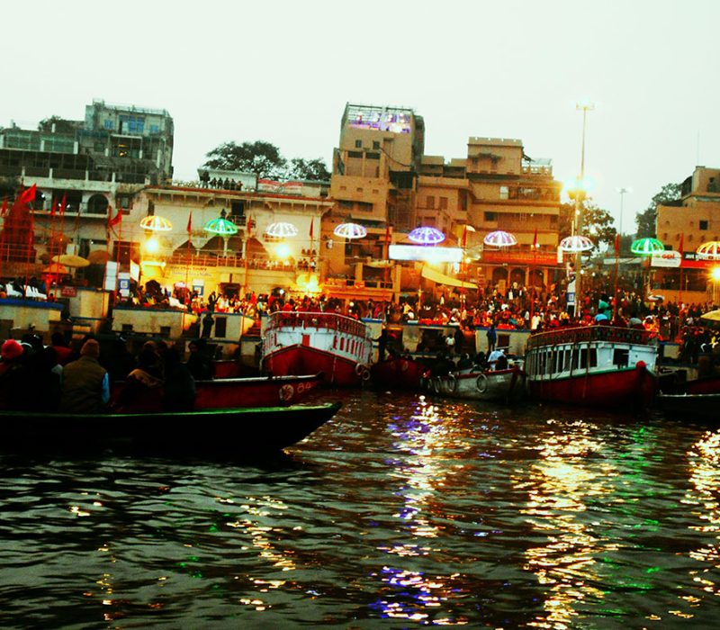 benaras-ghat-boats-boats-on-varanasi-ghat-1431160